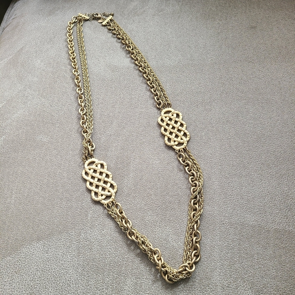Vtg Lia Sophia "Knotted Up" retired three-strand matte goldtone chain necklace - Picture 2 of 8